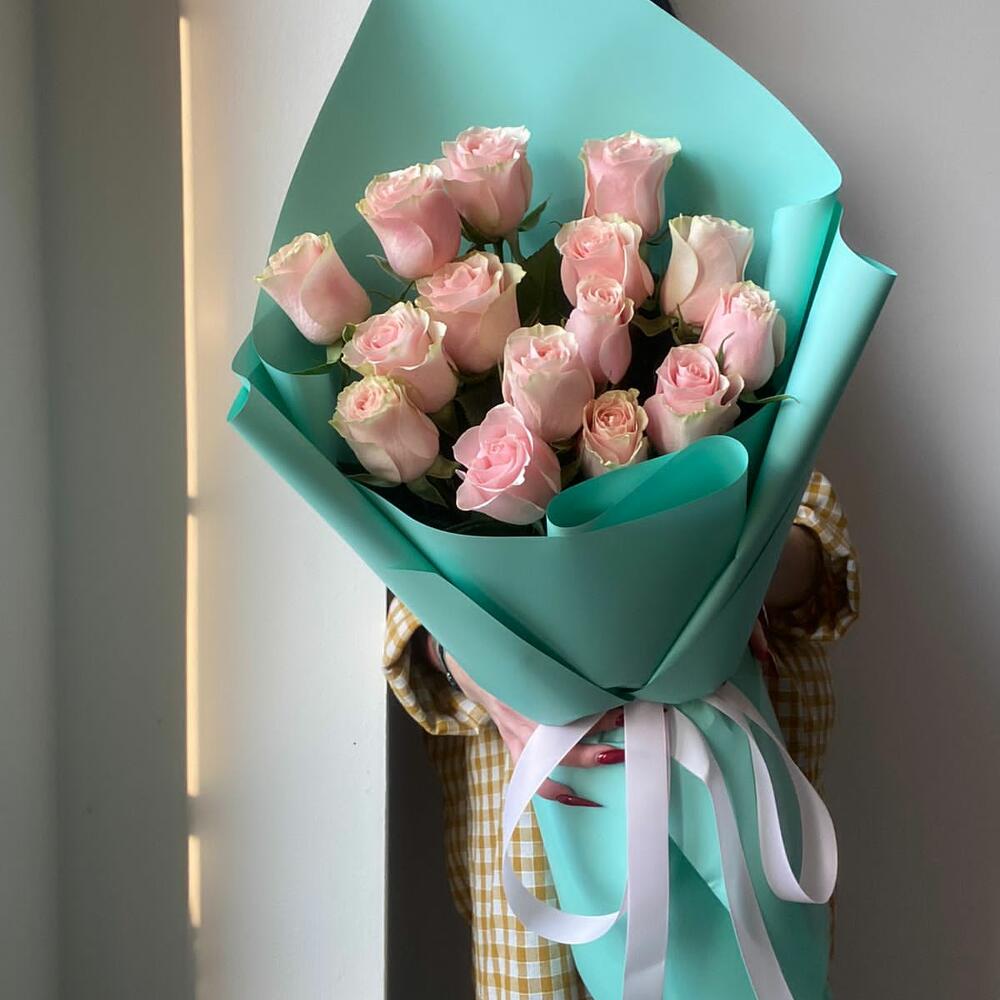 Розовые розы 15 шт